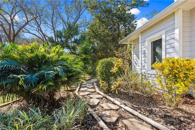 $875,000 | 449 Southeast Southwood Trail, Stuart, FL 34997