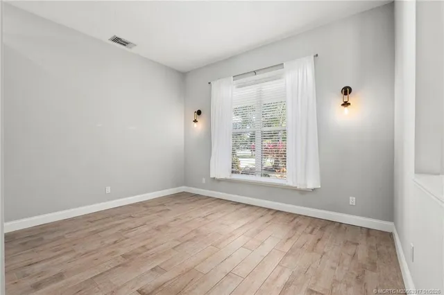 $875,000 | 449 Southeast Southwood Trail, Stuart, FL 34997