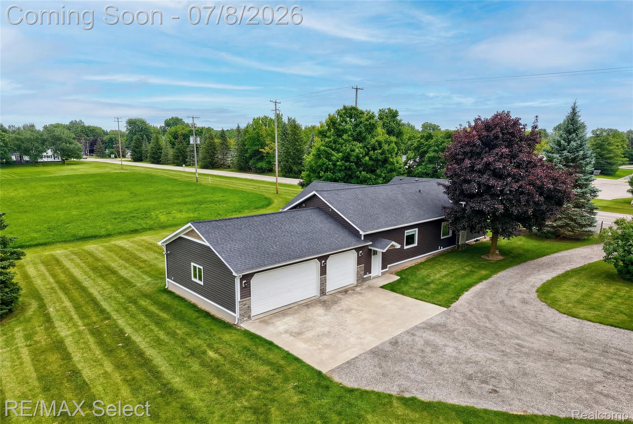 11025 Davison Road Davison, MI 48423 - Photo 6 of 75 11025 Davison Road 014.JPG