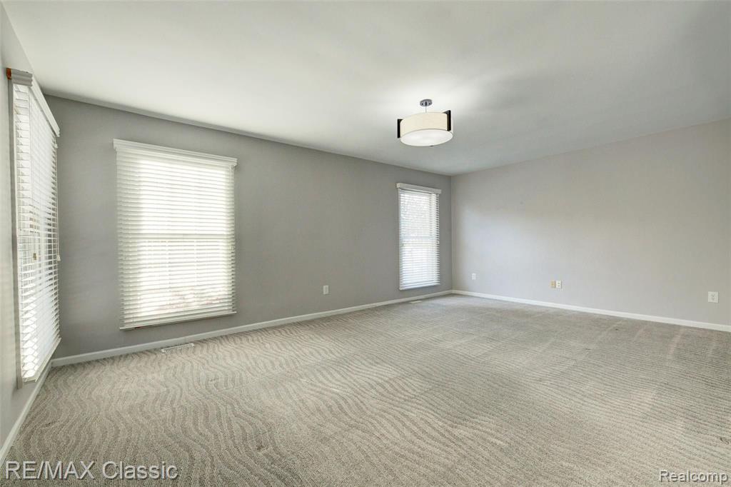 1014 Pointe Pl Boulevard Rochester, MI 48307 - Photo 39 of 80
