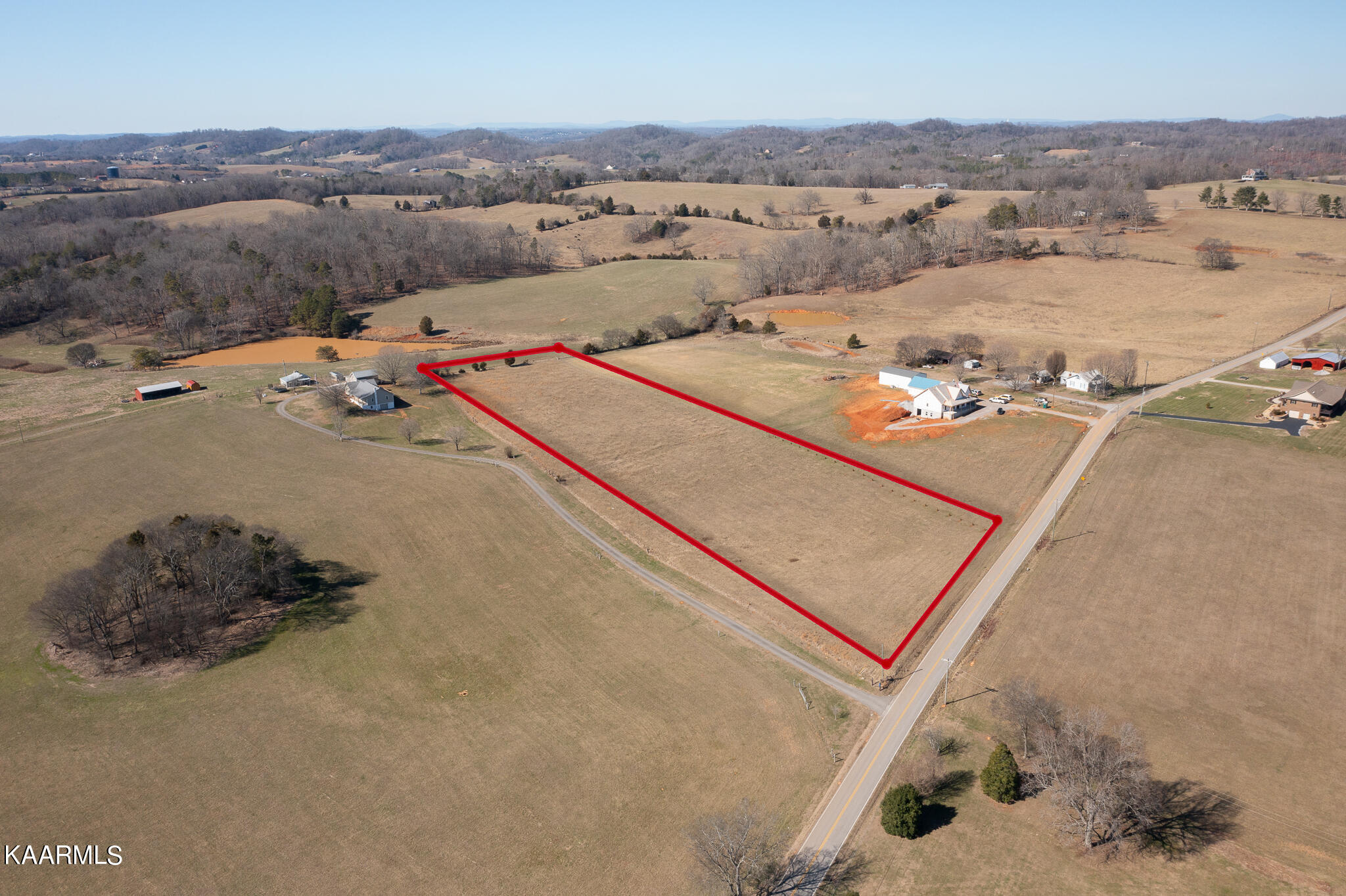 981 Meadow Road West Greenback, TN 37742 - Photo 4 of 17 untitled-4