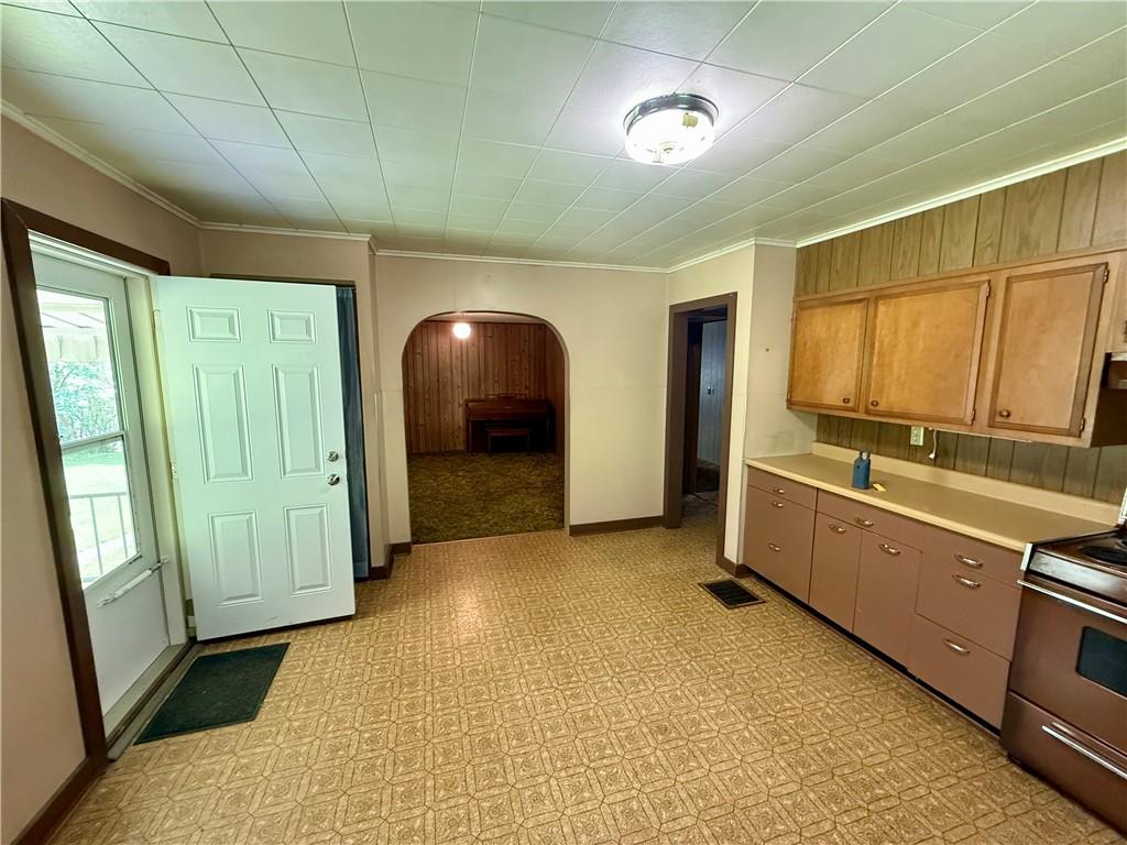 201 Cowanshannock Road Kittanning, PA 16201 - Photo 12 of 25 Kitchen looking in to living room.
