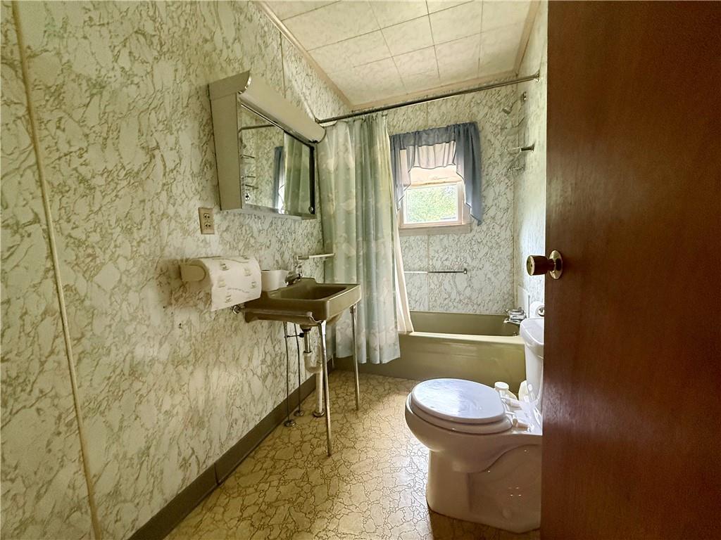 201 Cowanshannock Road Kittanning, PA 16201 - Photo 20 of 25 Full bath first floor