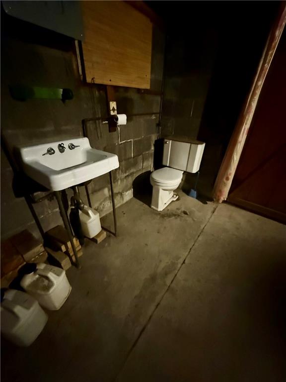 201 Cowanshannock Road Kittanning, PA 16201 - Photo 21 of 25 Bathroom in basement with shower as well.