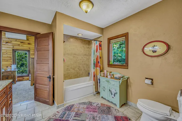 $479,900 | 261 Hall Lane, Tunkhannock, PA 18657