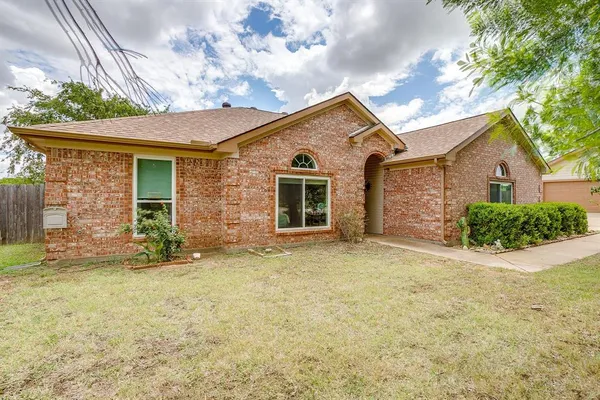 $399,999 | 9425 Carson Ranch Road, Crowley, TX 76036