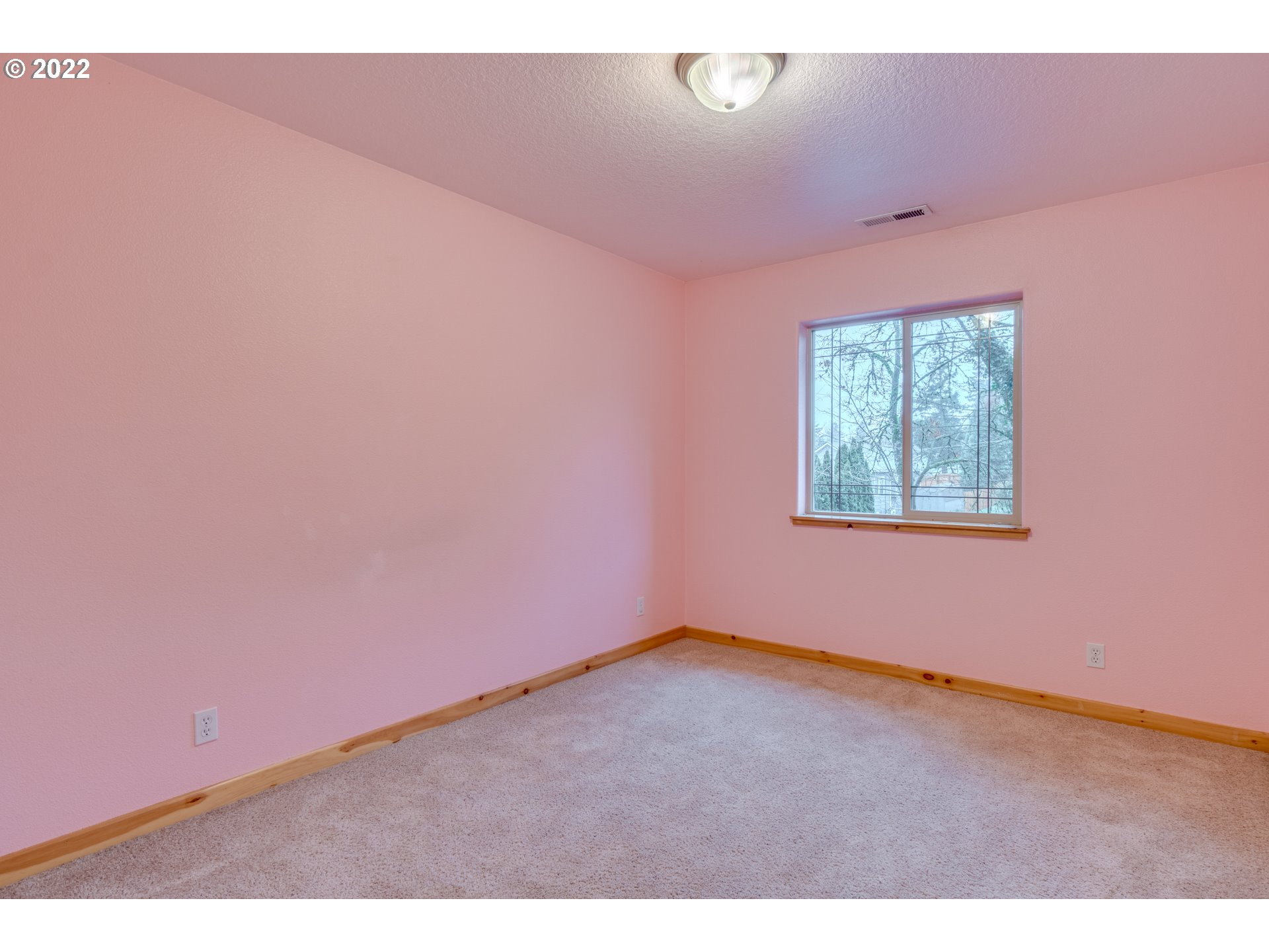 640 Southwest Trout Court Camas, WA 98607 - Photo 15 of 32 an empty room with windows