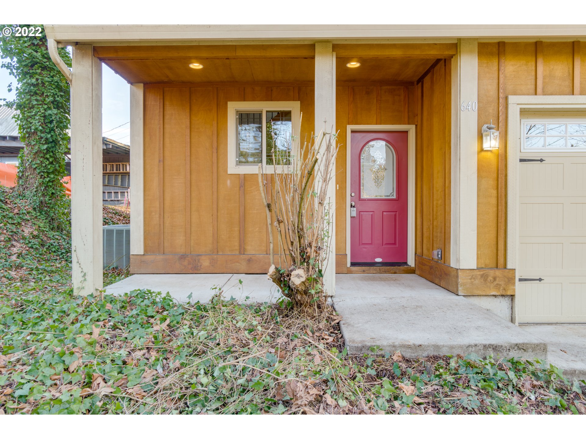640 Southwest Trout Court Camas, WA 98607 - Photo 2 of 32 a front view of a house with a yard