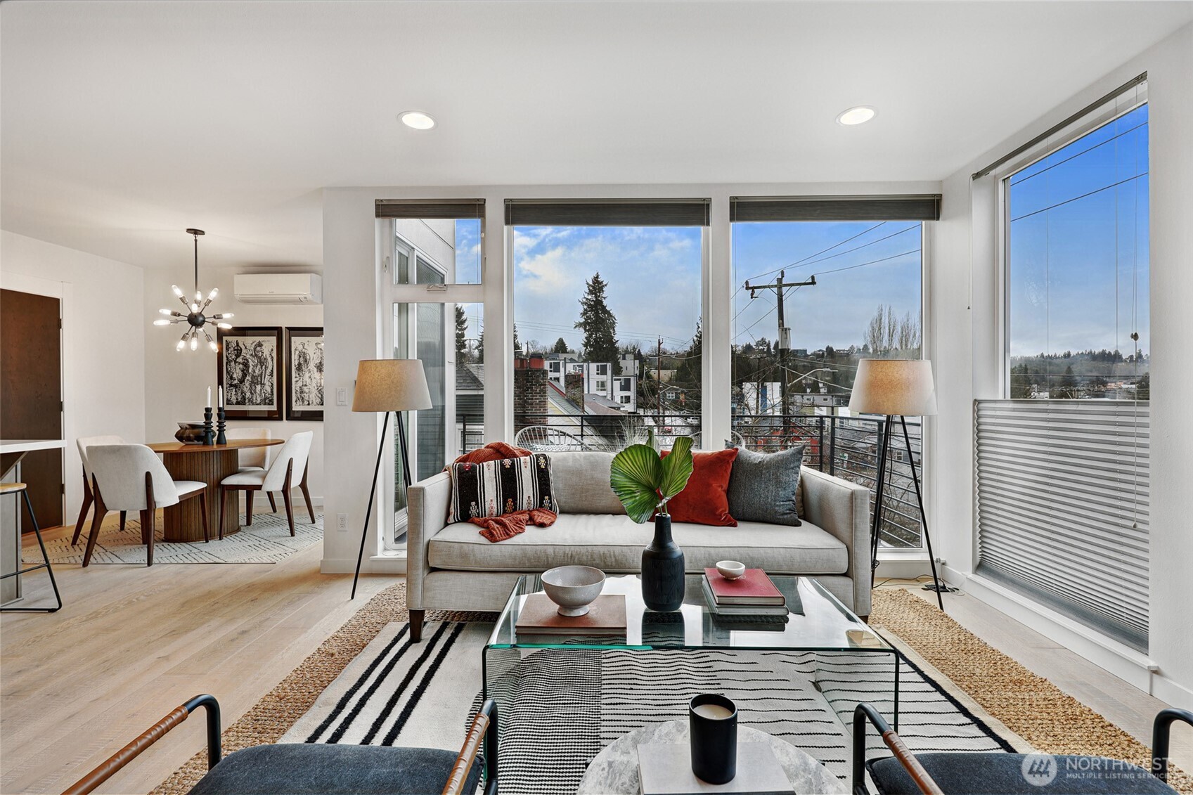 3717 South Dawson Street Seattle, WA 98118 - Photo 13 of 40 a living room with furniture