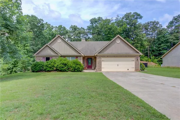 $350,000 | 154 Rolling Oaks Lane, Colbert, GA 30628