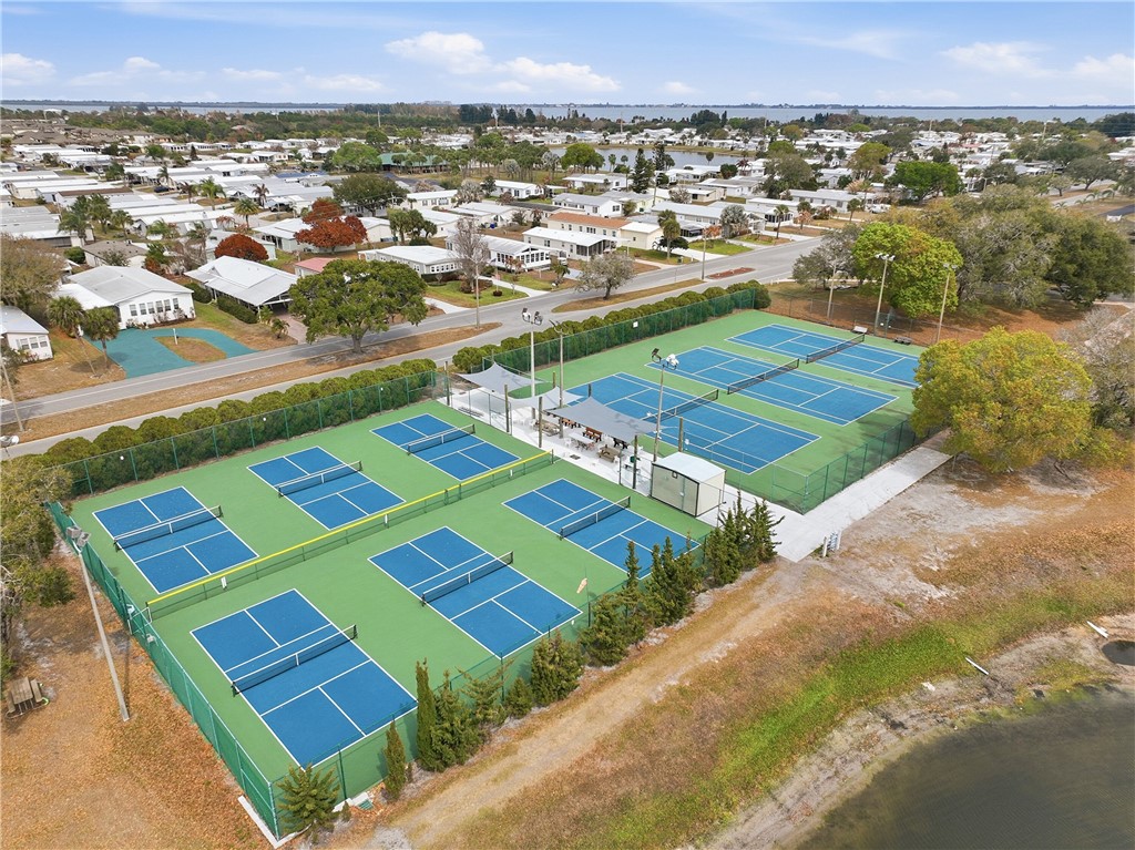 566 Dolphin Circle Sebastian, FL 32976 - Photo 25 of 36 a view of a city from a pool