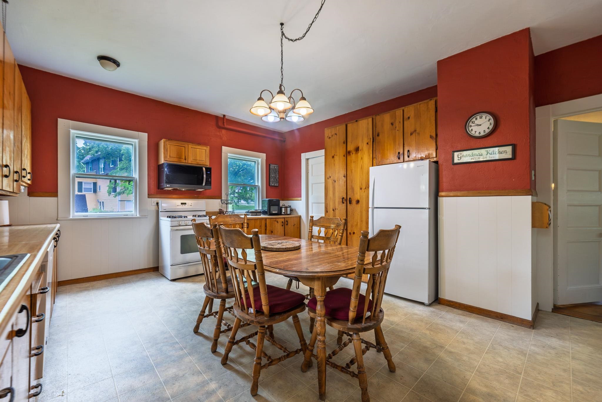 27 Shaker Hill Road Enfield, NH 03748 - Photo 5 of 34