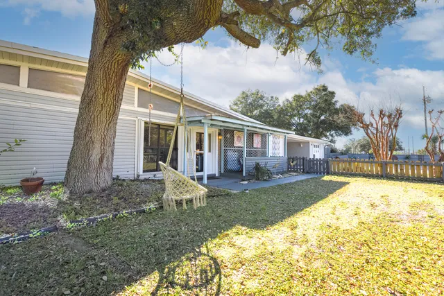 $470,000 | 111 Cedar Avenue Southwest, Fort Walton Beach, FL 32548