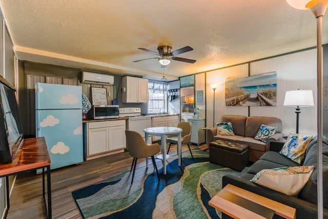 $470,000 | 111 Cedar Avenue Southwest, Fort Walton Beach, FL 32548