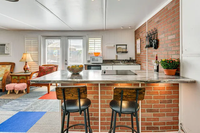 $470,000 | 111 Cedar Avenue Southwest, Fort Walton Beach, FL 32548