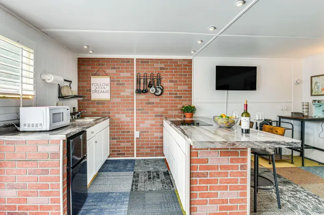 $470,000 | 111 Cedar Avenue Southwest, Fort Walton Beach, FL 32548