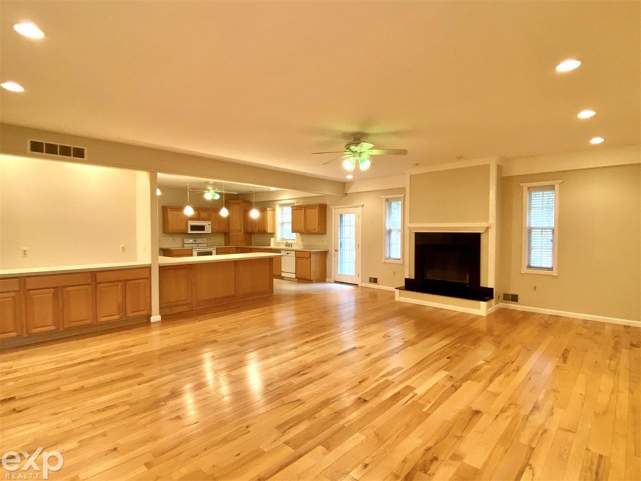 9415 Henderson Road Goodrich, MI 48438 - Photo 9 of 25 50060478-8.JPG