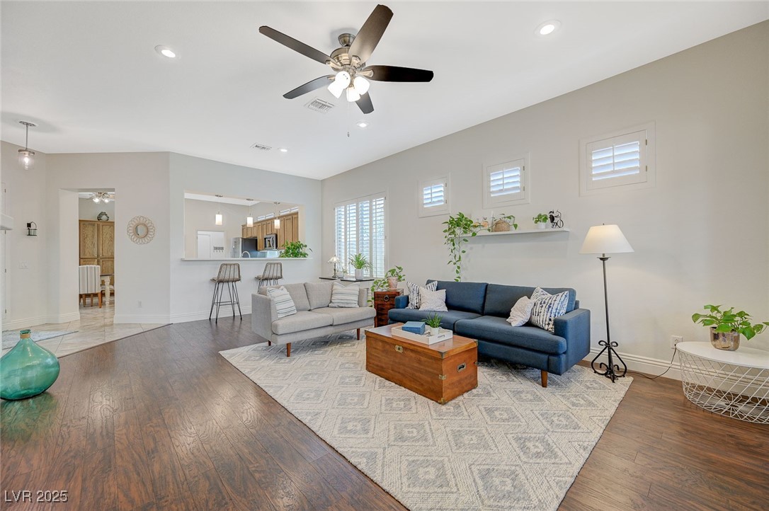 12 Kennesaw Road Henderson, NV 89052 - Photo 4 of 35 Gallery Image 4