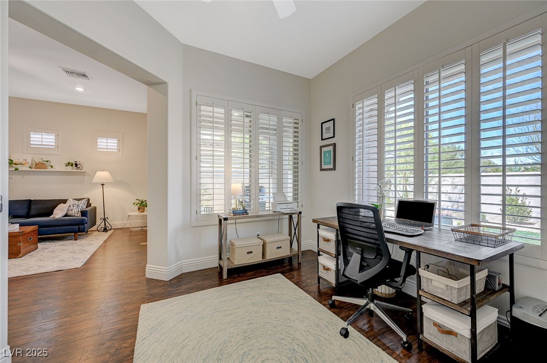 12 Kennesaw Road Henderson, NV 89052 - Photo 6 of 35 Gallery Image 6