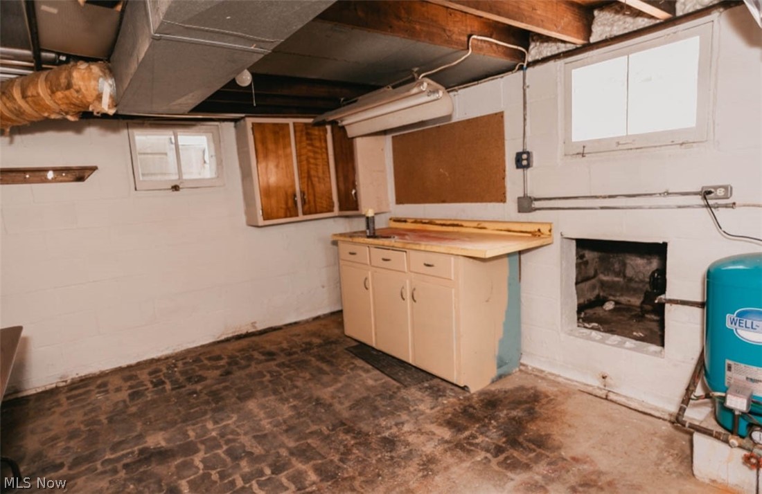 880 Center Road Akron, OH 44319 - Photo 29 of 34
