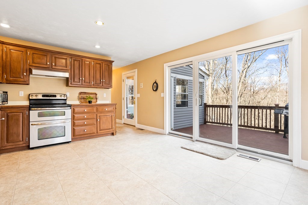 84 Woobly Road Bolton, MA 01740 - Photo 12 of 31