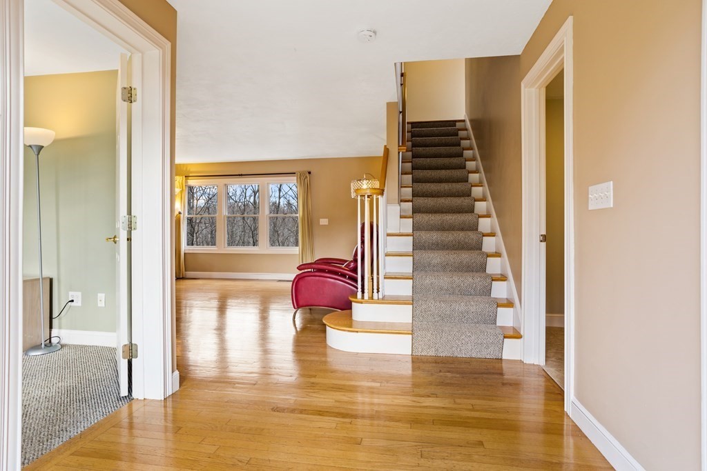 84 Woobly Road Bolton, MA 01740 - Photo 5 of 31