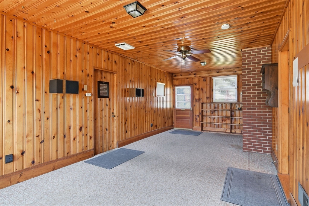 33 Druid Hill Road Springfield, MA 01129 - Photo 18 of 40