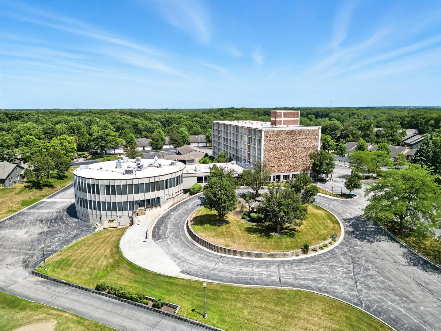 2681 Route 394 Crete Il 60417 Crete, IL 60417 - Photo 2 of 16 a view of a swimming pool with a patio and a garden