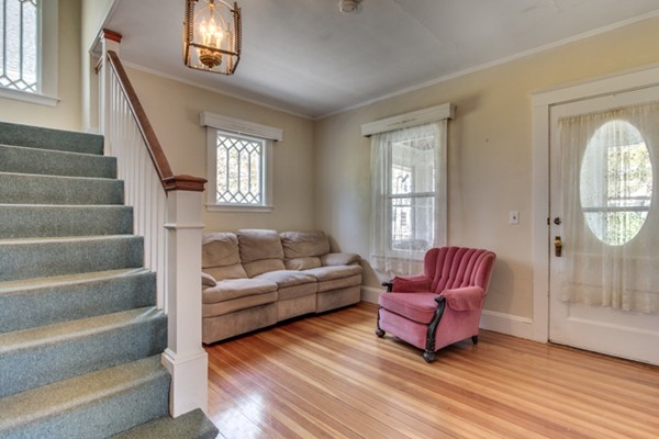 65 Huntington Road Milton, MA 02186 - Photo 5 of 25 Gallery Image 5