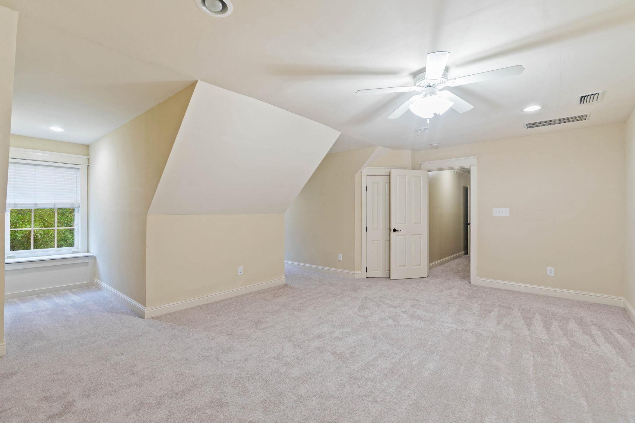 8955 North Lamhatty Lane Daphne, AL 36526 - Photo 53 of 73 Upstairs bedroom