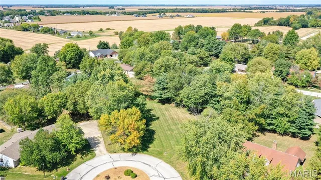 $24,900 | 32 Sugarwood Court, Jerseyville, IL 62052