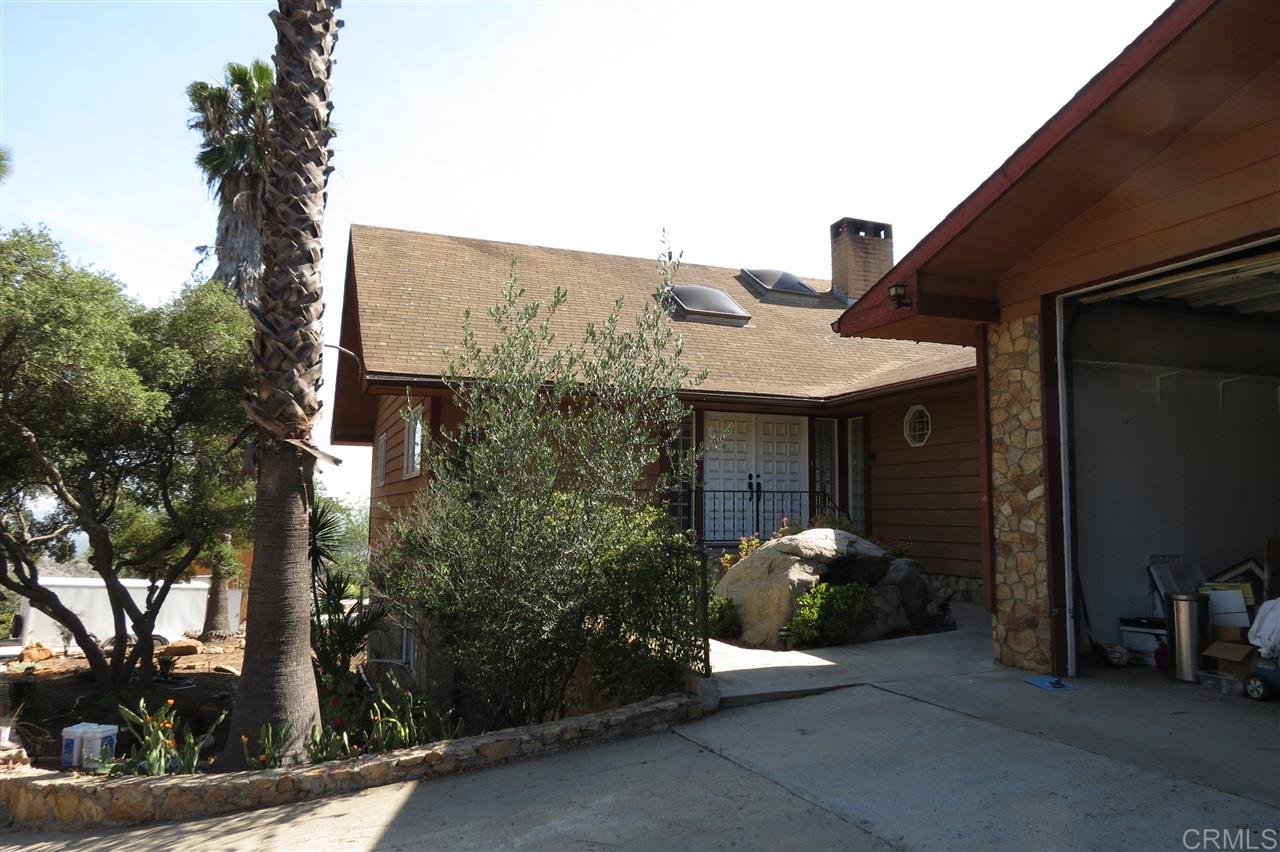 1131 Rainbow Valley Road Fallbrook, CA 92028 - Photo 24 of 25