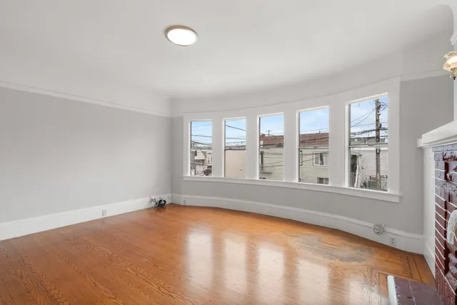 $1,049,000 | 187 Lee Avenue, San Francisco, CA 94112