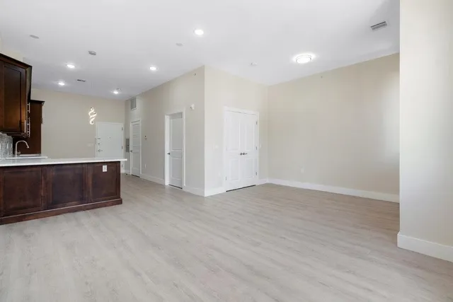 $1,875 | 527 Union Avenue, Unit 1J, Belleville, NJ 07109