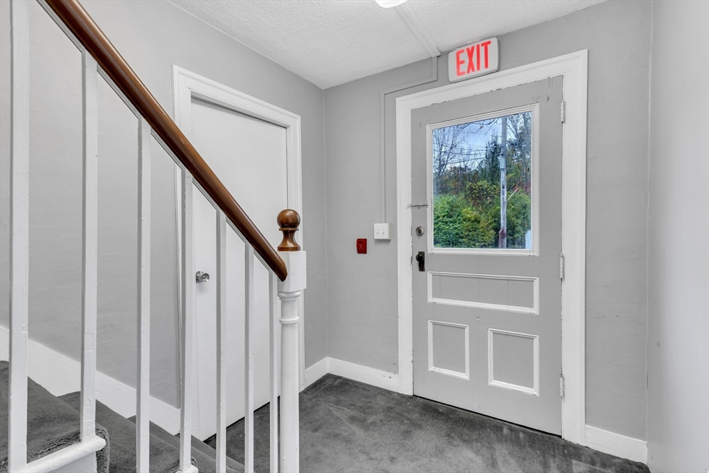 9 Russell Road Huntington, MA 01050 - Photo 5 of 42