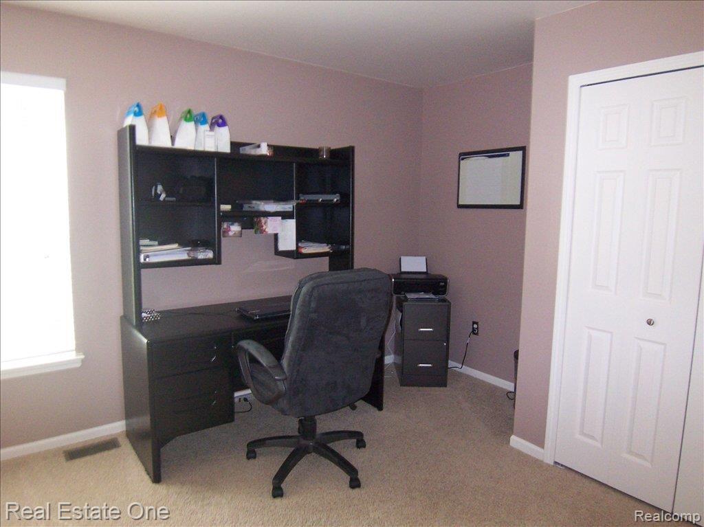 4301 Ridge Court Pinckney, MI 48169 - Photo 15 of 23 Bedroom 1