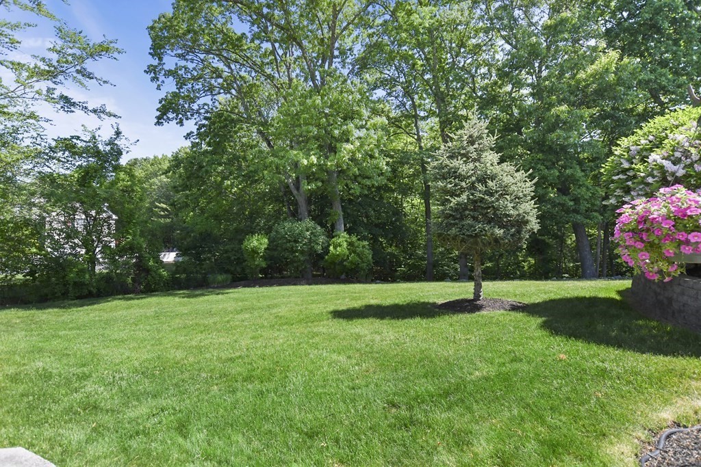 33 Colonial Farm Road Haverhill, MA 01832 - Photo 36 of 38 Gallery Image 36