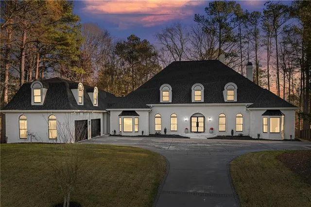 $2,000,000 | 5425 Hoylake Court, Johns Creek, GA 30097