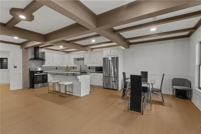 $2,000,000 | 5425 Hoylake Court, Johns Creek, GA 30097