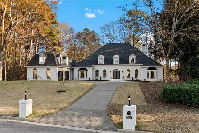 $2,000,000 | 5425 Hoylake Court, Johns Creek, GA 30097