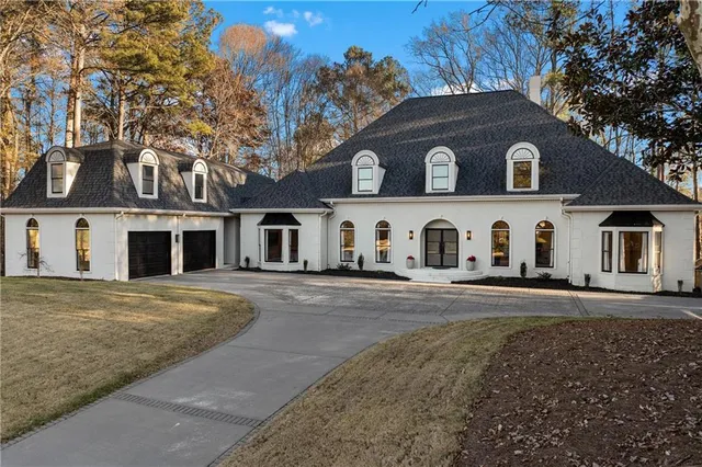 $2,000,000 | 5425 Hoylake Court, Johns Creek, GA 30097