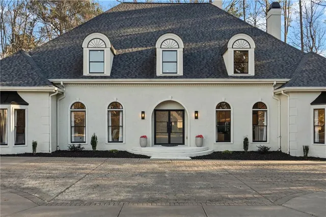 $2,000,000 | 5425 Hoylake Court, Johns Creek, GA 30097