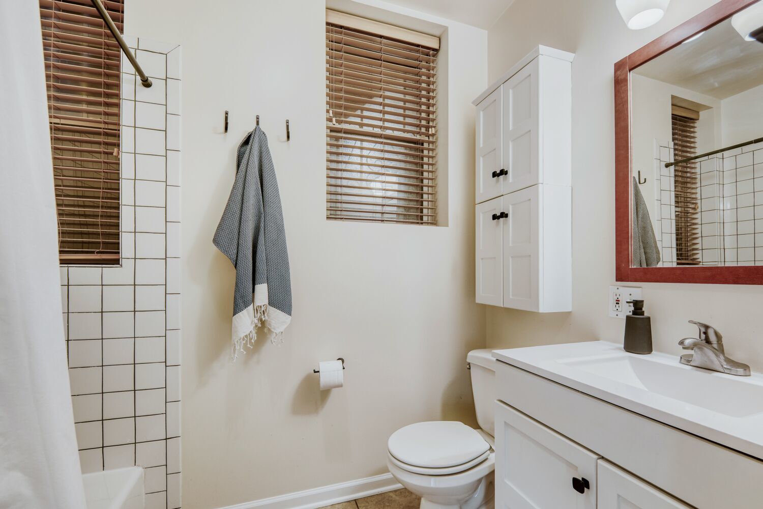 3725 West Byron Street, Unit 1 Chicago, IL 60618 - Photo 13 of 18