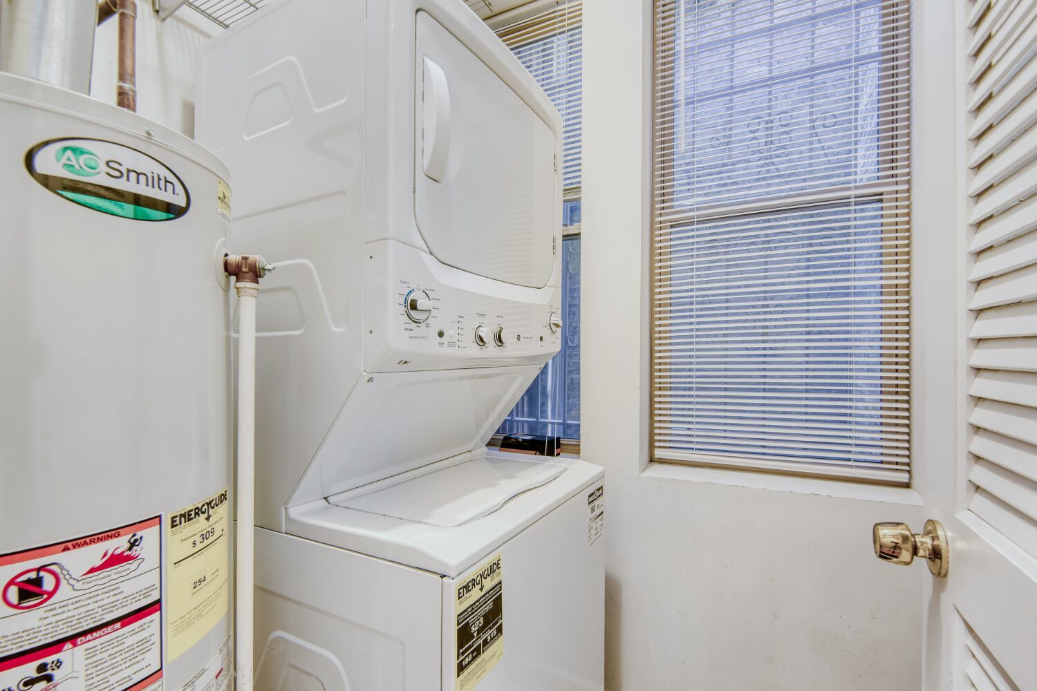 3725 West Byron Street, Unit 1 Chicago, IL 60618 - Photo 16 of 18