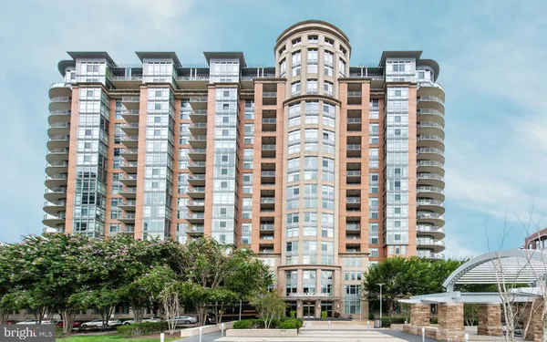 $2,500 | 8220 Crestwood Heights Drive, Unit 718, McLean, VA 22102