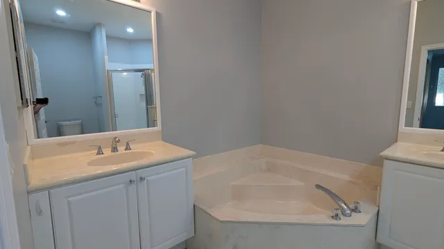 $2,450 | 826 Middleton Drive Southwest, Vero Beach, FL 32962