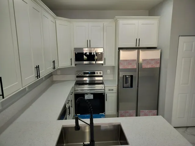 $2,450 | 826 Middleton Drive Southwest, Vero Beach, FL 32962