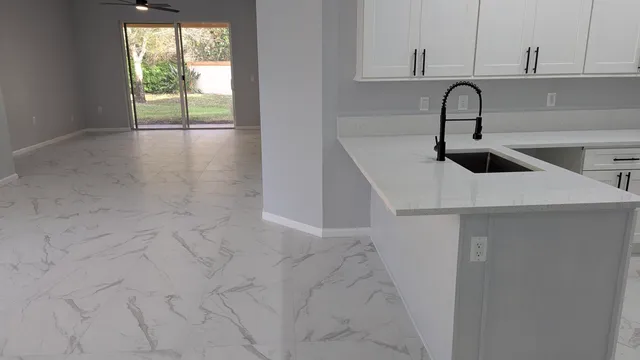 $2,450 | 826 Middleton Drive Southwest, Vero Beach, FL 32962