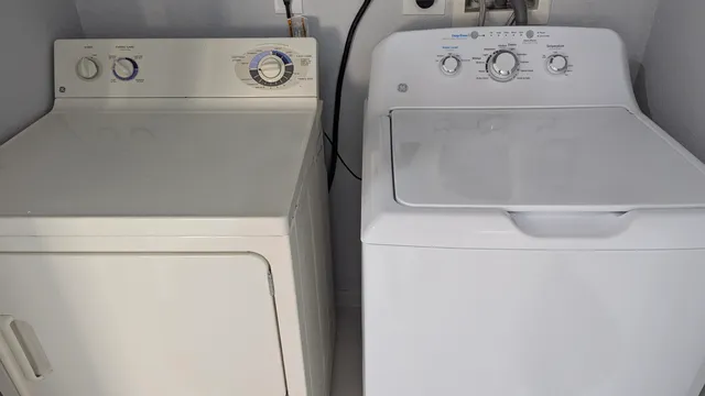 $2,450 | 826 Middleton Drive Southwest, Vero Beach, FL 32962