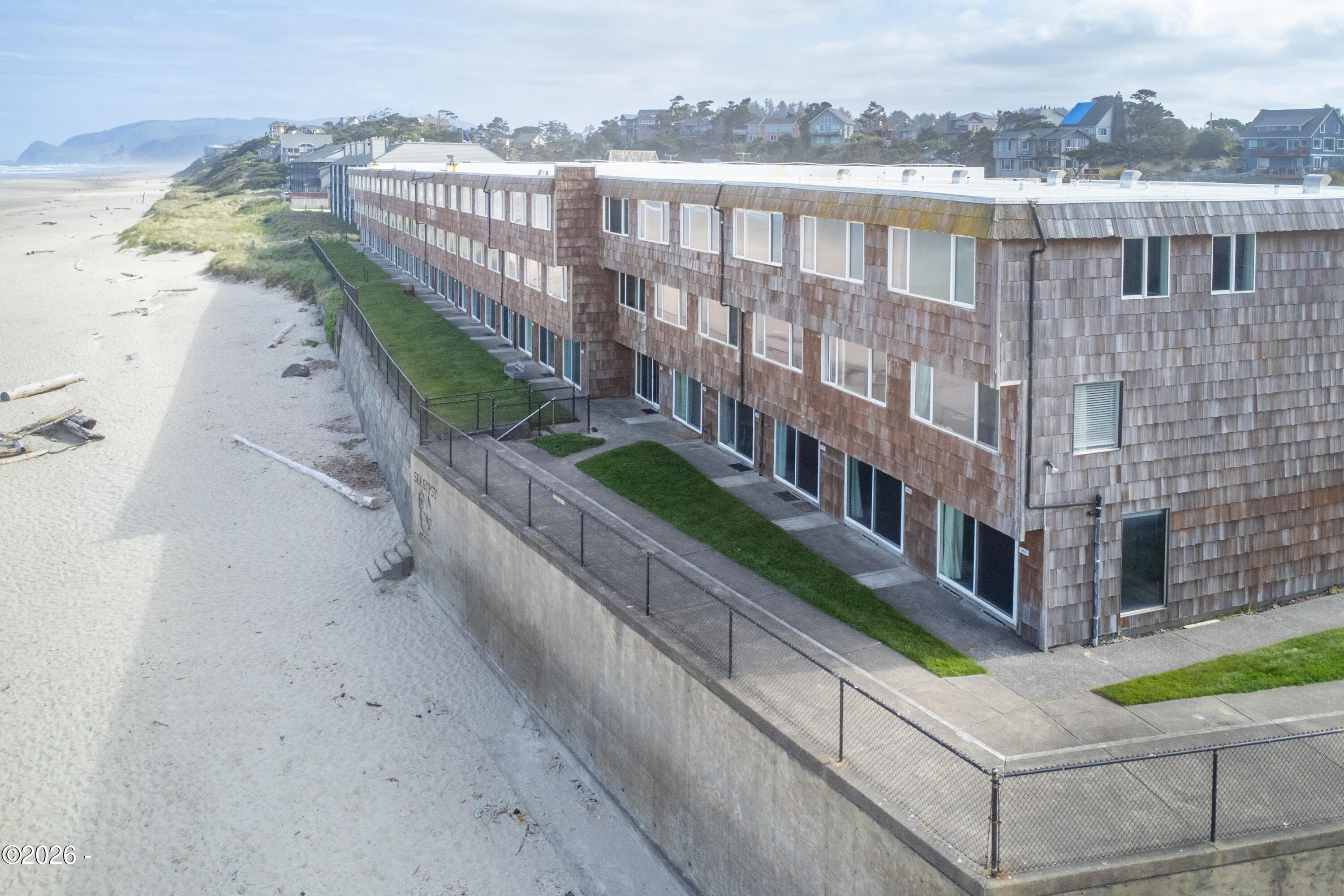 145 Northwest Inlet Avenue, Unit 101 Lincoln City, OR 97367 - Photo 4 of 16 145 NW Inlet Ave (Sea Gypsy)-8